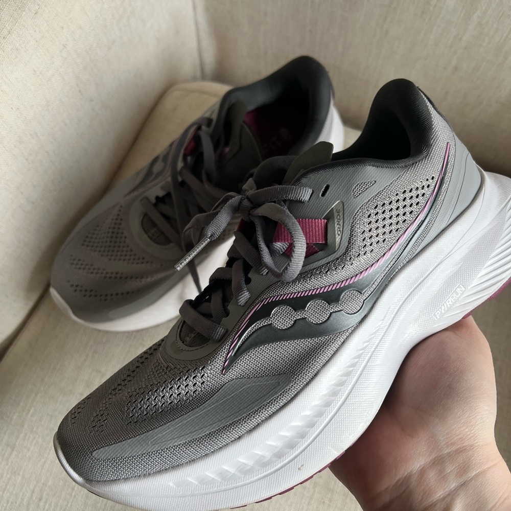 Saucony Women's Gray Running Shoes